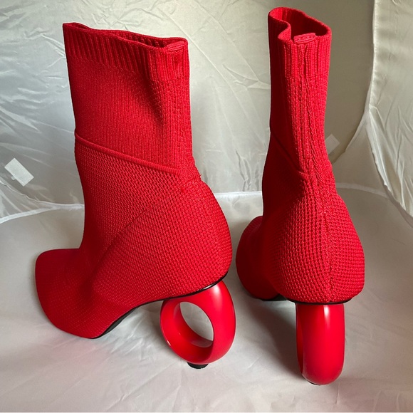 Red Sculptural Heel Sock Boot Circular Heel Statement Ankle Boot 11 NWT Beyoncé - Picture 14 of 16